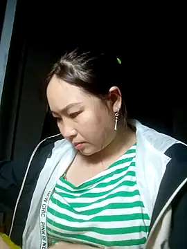 Snapshot of suki-lady chatting on 26, 11, 2025 suki-lady online show from 26, 11, 2025