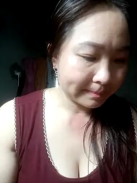 Snapshot of suki-lady chatting on 2, 12, 2025 suki-lady online show from 2, 12, 2025