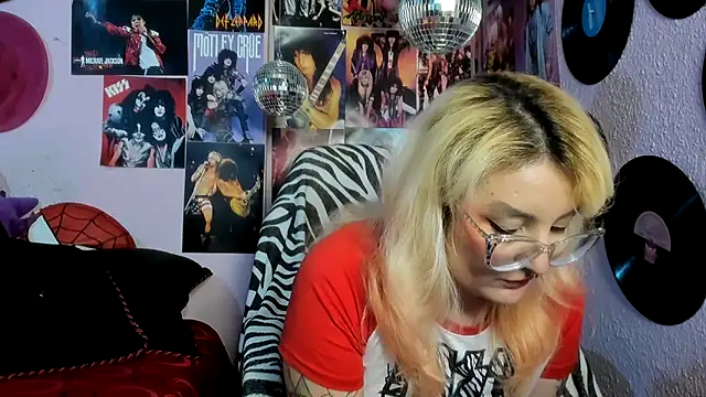 Snapshot of Avril_Maria chatting on 19, 4, 2026 Avril Maria online show from 19, 4, 2026