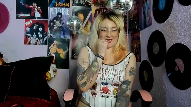 Snapshot of Avril_Maria chatting on 27, 4, 2026 Avril Maria online show from 27, 4, 2026