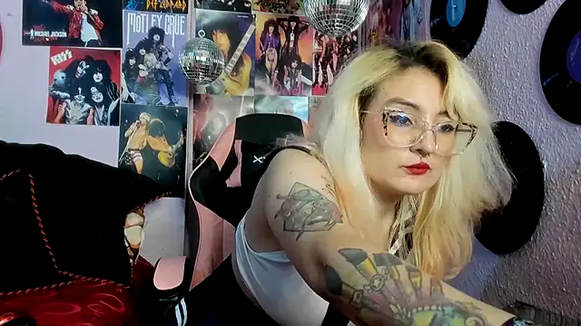 Snapshot of Avril_Maria chatting on 30, 4, 2026 Avril Maria online show from 30, 4, 2026