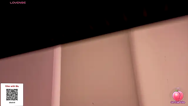 Snapshot of NataliaPrince1 chatting on 5, 12, 2025 NataliaPrince1 online show from 5, 12, 2025