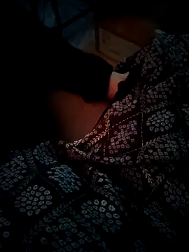 SoftButDeadly0 online show from 9, 10, 2025