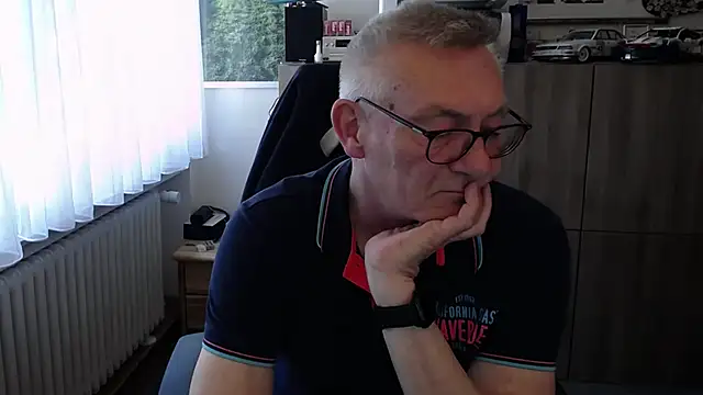 Snapshot of randyandy67 chatting on 24, 4, 2026 randyandy67 online show from 24, 4, 2026
