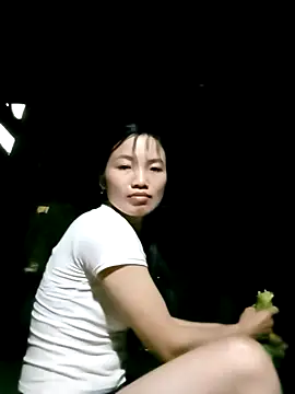 ngan-cute online show from 11, 9, 2025