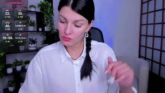 O1d Lady online show from 2, 10, 2025