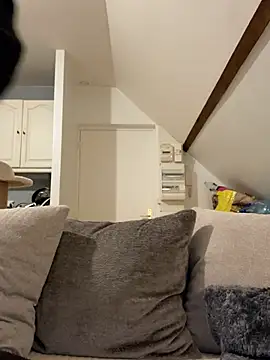 Saphyra Secret online show from 13, 2, 2026