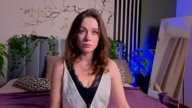 Snapshot of SkyHelen chatting on 7, 11, 2025 SkyHelen online show from 7, 11, 2025