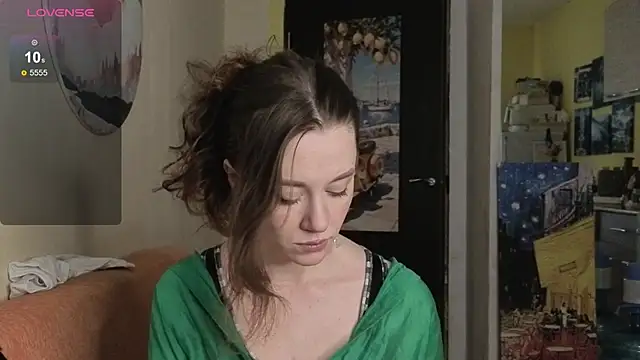 SkyHelen online show from 10, 4, 2026