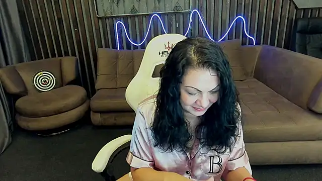 Snapshot of IrisMoonn chatting on 24, 9, 2025 IrisMoonn online show from 24, 9, 2025