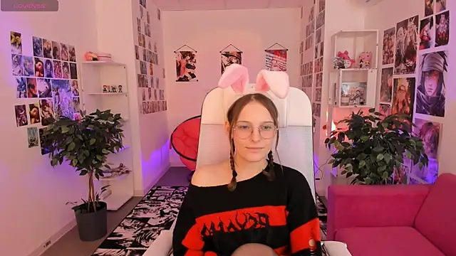 JenniferKiim online show from 6, 11, 2025