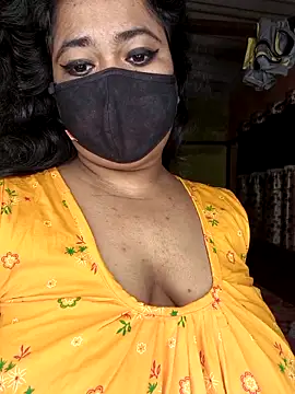 Snapshot of Smile-quien chatting on 30, 10, 2025 Smile-quien online show from 30, 10, 2025