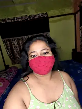 Snapshot of Smile-quien chatting on 17, 11, 2025 Smile-quien online show from 17, 11, 2025