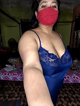 Snapshot of Smile-quien chatting on 30, 11, 2025 Smile-quien online show from 30, 11, 2025