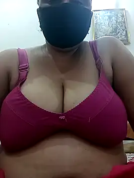 Snapshot of Rakhi_sawant143 chatting on 31, 10, 2025 Rakhi sawant143 online show from 31, 10, 2025