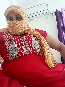 Snapshot of Rakhi_sawant143 chatting on 27, 4, 2026 Rakhi sawant143 online show from 27, 4, 2026