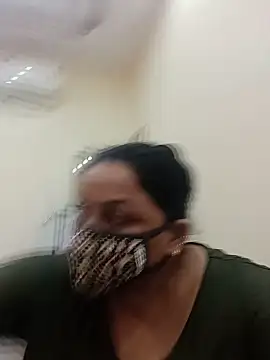 Snapshot of Rakhi_sawant143 chatting on 26, 6, 2026 Rakhi sawant143 online show from 26, 6, 2026