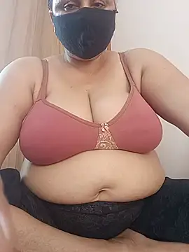 Snapshot of Rakhi_sawant143 chatting on 29, 6, 2026 Rakhi sawant143 online show from 29, 6, 2026