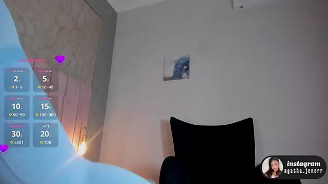 Snapshot of agatha_jener chatting on 2, 5, 2026 agatha jener online show from 2, 5, 2026