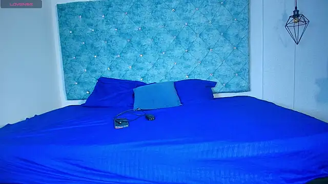 novaa snow online show from 13, 9, 2025