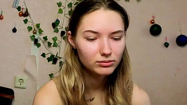  kikiclark   online show from 13, 2, 2026