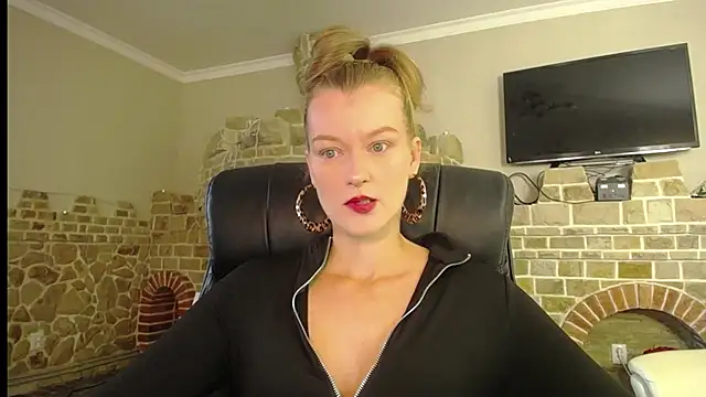 Snapshot of MysticVenus_ chatting on 10, 9, 2025 MysticVenus online show from 10, 9, 2025