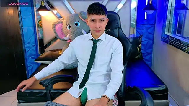 Snapshot of Kygo_Williams chatting on 15, 10, 2025 Kygo Williams online show from 15, 10, 2025