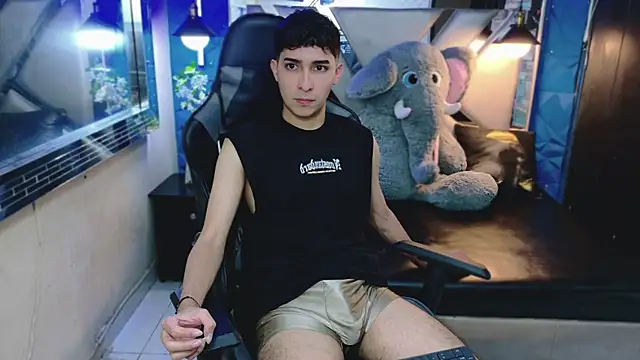 Snapshot of Kygo_Williams chatting on 16, 12, 2025 Kygo Williams online show from 16, 12, 2025