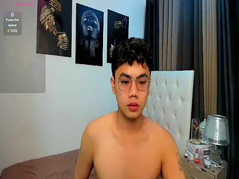 Snapshot of mightyhotcock chatting on 9, 10, 2025 mightyhotcock online show from 9, 10, 2025