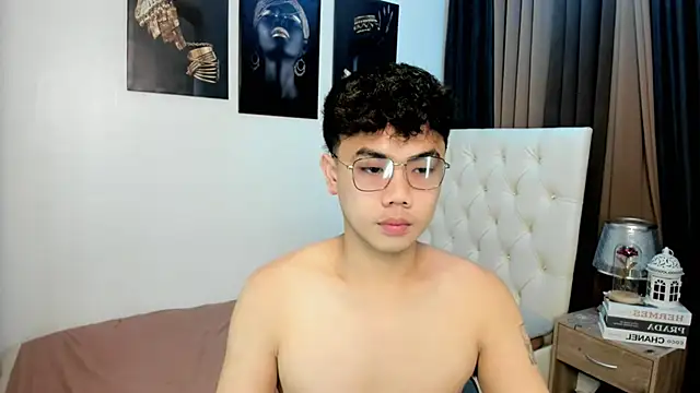 Snapshot of mightyhotcock chatting on 14, 10, 2025 mightyhotcock online show from 14, 10, 2025