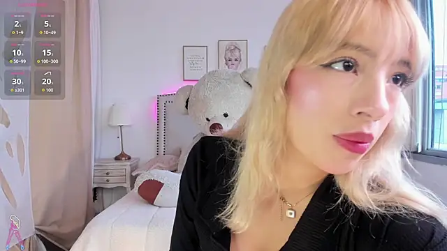 Mayajhons online show from 18, 10, 2025