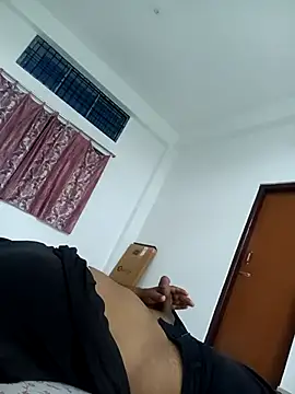 Snapshot of sexyboywhite chatting on 13, 10, 2025 sexyboywhite online show from 13, 10, 2025