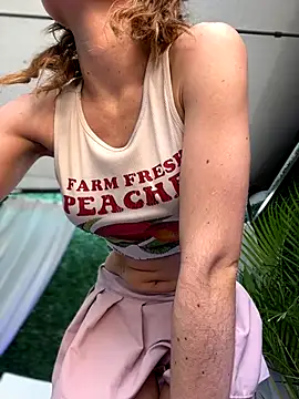 Snapshot of SweetieSinXXX chatting on 7, 10, 2025 SweetieSinXXX online show from 7, 10, 2025