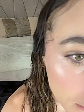 Snapshot of SweetieSinXXX chatting on 23, 11, 2025 SweetieSinXXX online show from 23, 11, 2025