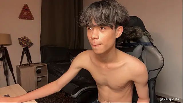 Snapshot of OopsAgain_ chatting on 24, 2, 2026 OopsAgain online show from 24, 2, 2026