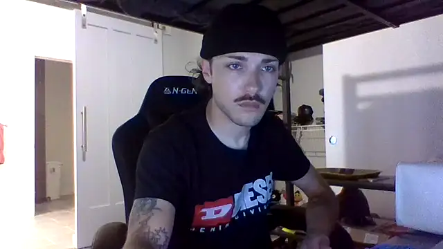 Snapshot of Jbenz420 chatting on 18, 6, 2026 Jbenz420 online show from 18, 6, 2026