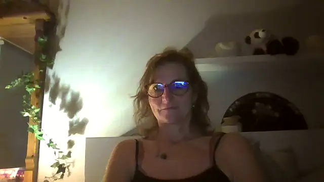 Snapshot of Valinella chatting on 18, 9, 2025 Valinella online show from 18, 9, 2025