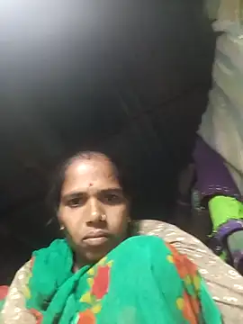 Snapshot of Hot-honi chatting on 9, 11, 2025 Hot-honi online show from 9, 11, 2025