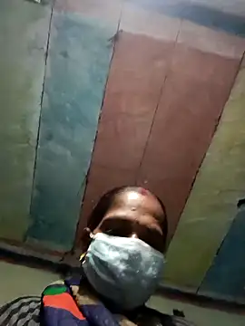 Snapshot of Hot-honi chatting on 11, 11, 2025 Hot-honi online show from 11, 11, 2025