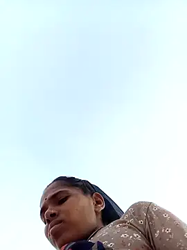 Snapshot of Hot-honi chatting on 16, 11, 2025 Hot-honi online show from 16, 11, 2025