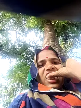 Snapshot of Hot-honi chatting on 22, 11, 2025 Hot-honi online show from 22, 11, 2025