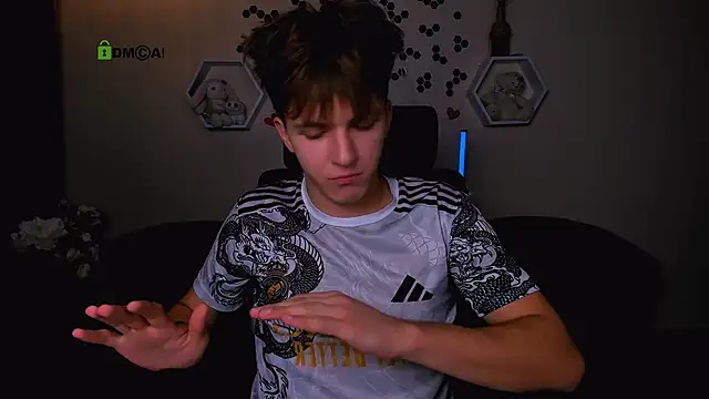 Snapshot of travis_wolf_ chatting on 20, 9, 2025 travis wolf online show from 20, 9, 2025