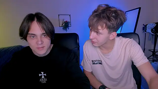 Snapshot of travis_wolf_ chatting on 23, 9, 2025 travis wolf online show from 23, 9, 2025