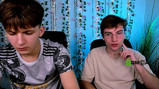 Snapshot of travis_wolf_ chatting on 12, 10, 2025 travis wolf online show from 12, 10, 2025