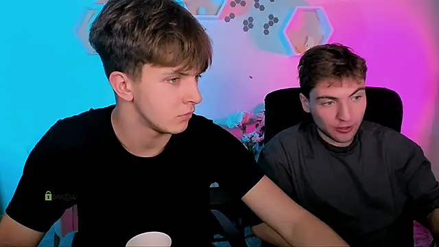 Snapshot of travis_wolf_ chatting on 4, 12, 2025 travis wolf online show from 4, 12, 2025