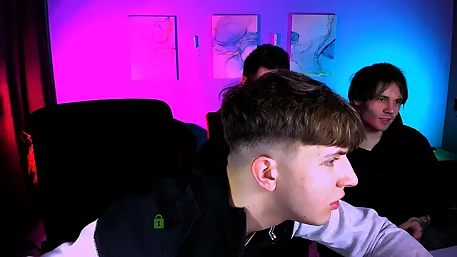 Snapshot of travis_wolf_ chatting on 16, 2, 2026 travis wolf online show from 16, 2, 2026