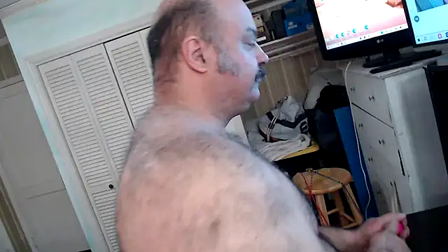 Snapshot of bullmusclejoe chatting on 30, 11, 2025 bullmusclejoe online show from 30, 11, 2025