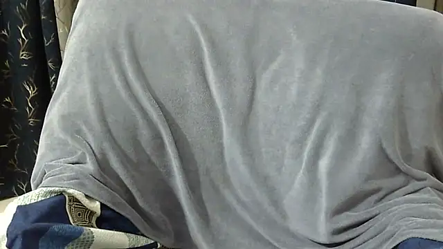 Riva arora01 online show from 8, 4, 2026