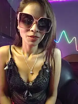 royeoy22 online show from 10, 4, 2026