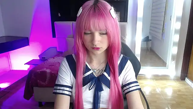 Snapshot of _Charlotte_Collins_ chatting on 27, 4, 2026 Charlotte Collins online show from 27, 4, 2026